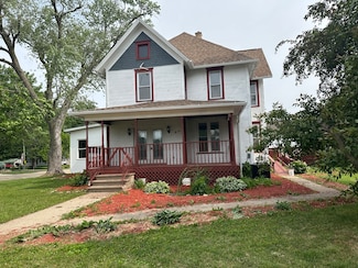 247 W Maple St, Franklin Grove, IL 61031