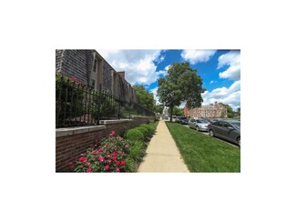 3602 Gillham Rd Unit 12, Kansas City, MO 64111