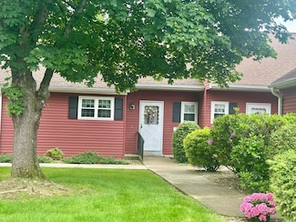 415 Lady Bug Ln, Vernon Rockville, CT 06066