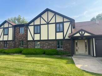 26 Crystal Ct Unit D2, Pontiac, IL 61764