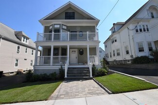 147 Spruce St Unit 147-1, Watertown, MA 02472