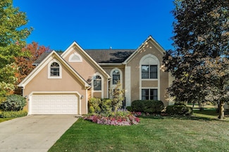 806 Watten Ln, Westerville, OH 43081