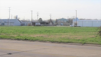 1810 Sterkx Rd, Alexandria, LA 71301