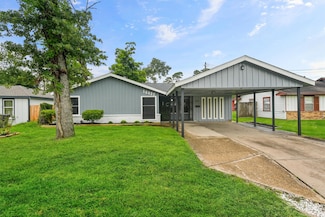 10427 Envoy St, Houston, TX 77016