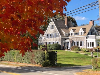 3660 Main St, Barnstable, MA 2630