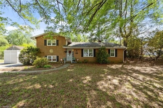 2348 Silas Creek Pkwy, Winston Salem, NC 27103