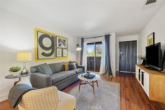 2825 N Los Felices Rd Unit 211, Palm Springs, CA 92262
