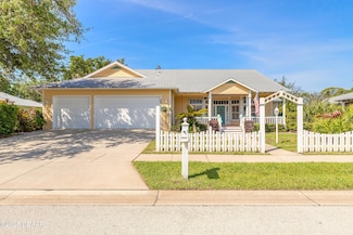 2815 Bay Side Dr, New Smyrna Beach, FL 32168