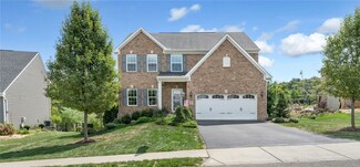 417 Fox Ridge Dr, Canonsburg, PA 15317