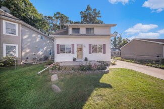 360 Oakwood Ave, Clarklake, MI 49234