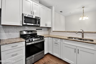 626 Marion Ln, Monroe, NJ 08831