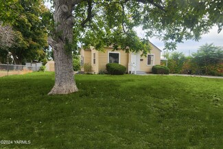 1005 S 29th Ave, Yakima, WA 98902