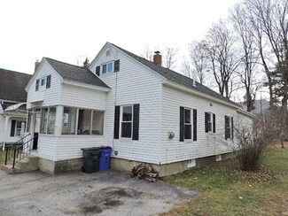 9 Spring St, Goffstown, NH 03045