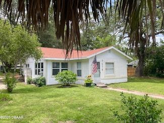 578 3rd St, Daytona Beach, FL 32117