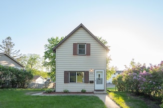 608 7th Ave S, Hopkins, MN 55343