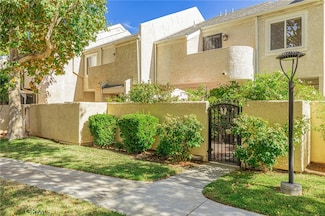 1844 E Avenue j2 Unit 4, Lancaster, CA 93535