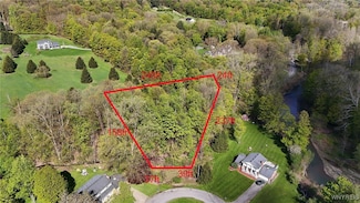 6562 Colonial Dr, Boston, NY 14025