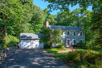 23 Appledore Ln, North Andover, MA 01845