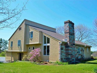 982 Dorset St, Charlotte, VT 05445