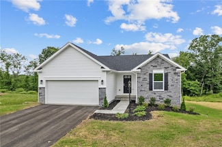 121 Samantha Dr, Monaca, PA 15061