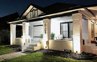 5109 Lindsay St, Houston, TX 77023