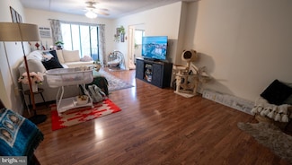 400 Glendale Rd Unit I30, Havertown, PA 19083