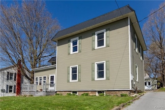 5 Van Buren St, Antwerp, NY 13608