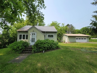 207 N 1st St, Luck, WI 54853