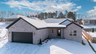 5013 Clover Brook Dr, Bryant, AR 72022