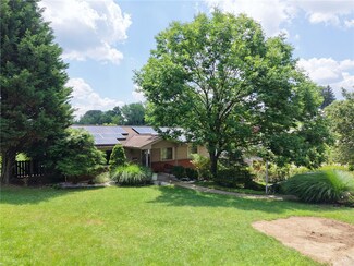 5215 Caste Dr, Pittsburgh, PA 15236