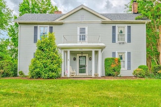524 Longwood Ave, Bedford, VA 24523