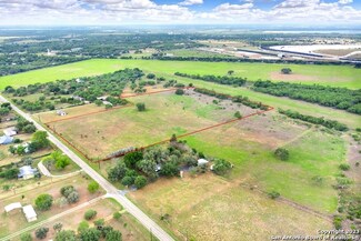 15289 Cassiano Rd, Elmendorf, TX