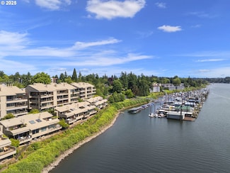 242 SE Spokane St Unit 6, Portland, OR 97202
