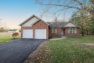 99 Waynoka Dr, Lake Waynoka, OH 45171