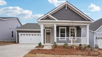 2031 Skyhawk Dr, Lake Wylie, SC 29745