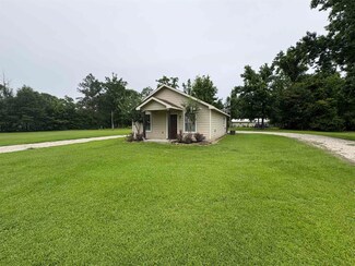 451 County Road 4188, Orange, TX 77632