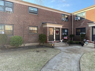 75-18 Springfield Blvd Unit 169B2, Oakland Gardens, NY 11364