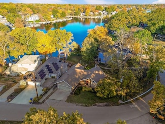 779 NW South Shore Dr, Kansas City, MO 64151