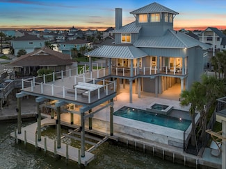 1311 Oahu, Tiki Island, TX 77554