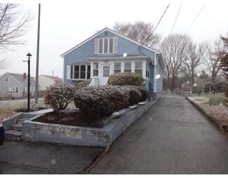 17 Desmond Ave, Somerset, MA 02726