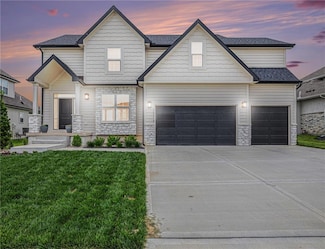 10518 N Hawthorne Ave, Kansas City, MO 64157