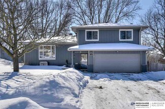 11441 Sunburst St, Omaha, NE 68164