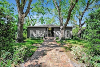 3301 W Morrison Ave, Tampa, FL 33629