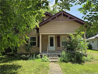 819 E Utica St, Sellersburg, IN 47172