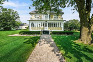602 S Iowa St, Dodgeville, WI 53533