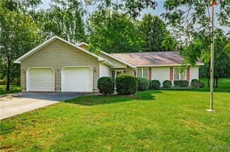 5654 Leete Rd, Lockport, NY 14094
