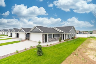 1643 Red Clover St, Holmen, WI 54636