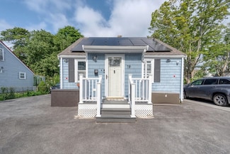 19 Crescent Rd, North Weymouth, MA 02191