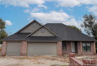 309 N 23rd St, Collinsville, OK 74021