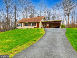 18323 Sharon Rd, Triangle, VA 22172